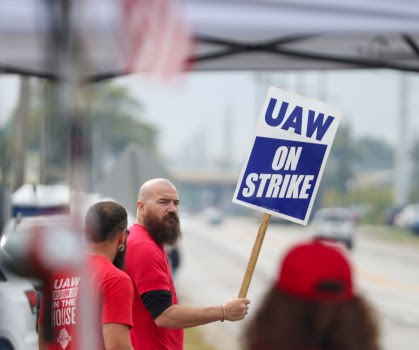 UAW On Strike